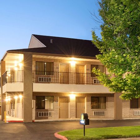 Days Inn By Wyndham Albuquerque West Εξωτερικό φωτογραφία