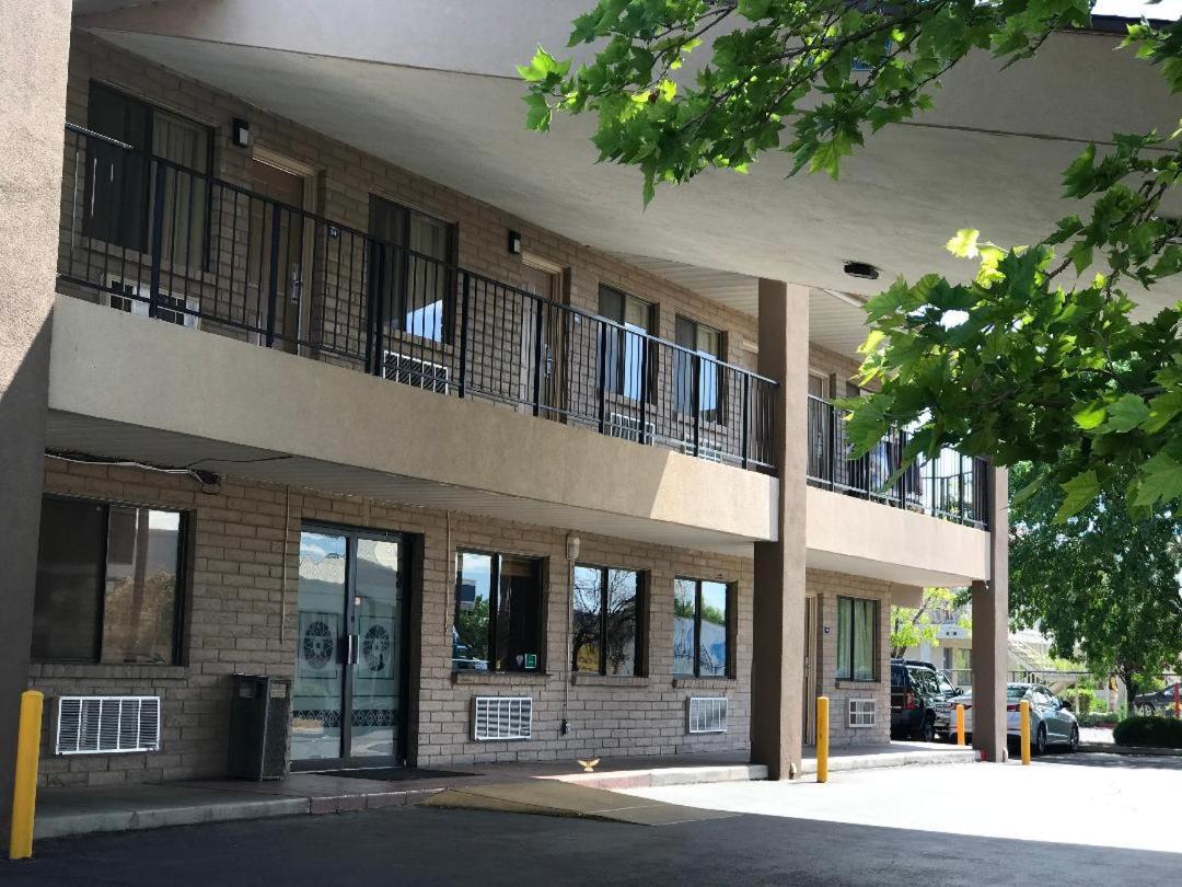 Days Inn By Wyndham Albuquerque West Εξωτερικό φωτογραφία