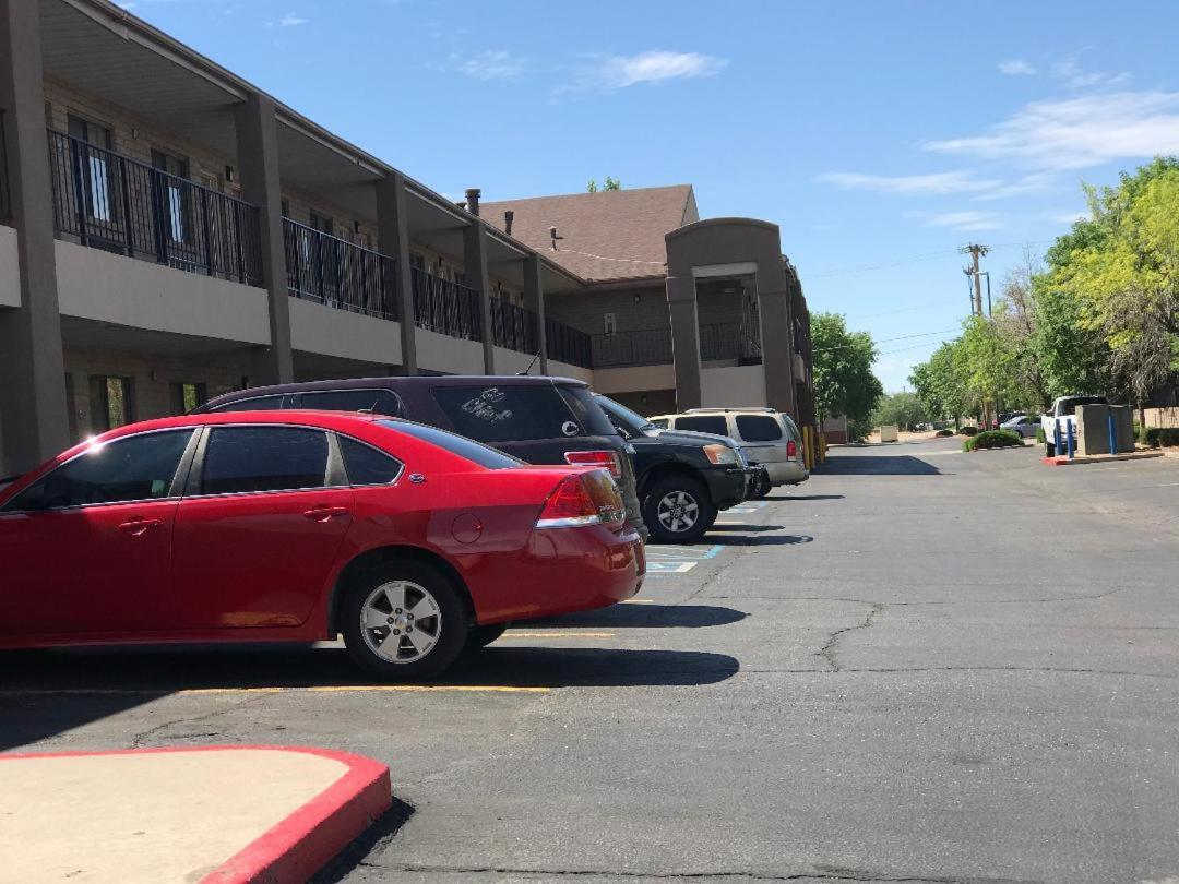 Days Inn By Wyndham Albuquerque West Εξωτερικό φωτογραφία