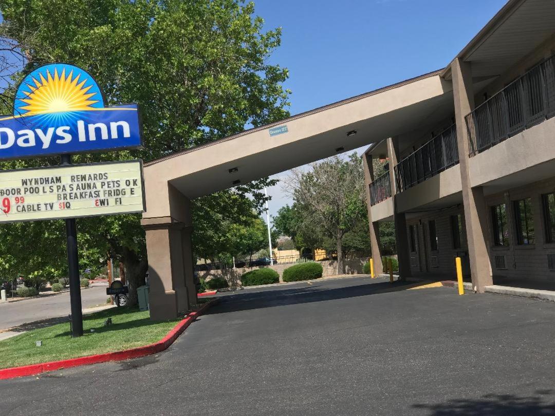 Days Inn By Wyndham Albuquerque West Εξωτερικό φωτογραφία