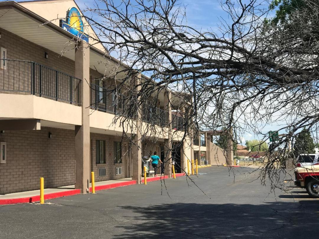 Days Inn By Wyndham Albuquerque West Εξωτερικό φωτογραφία
