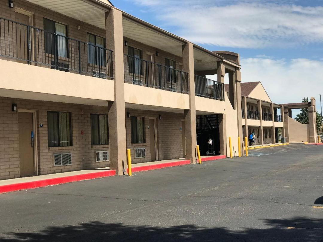 Days Inn By Wyndham Albuquerque West Εξωτερικό φωτογραφία